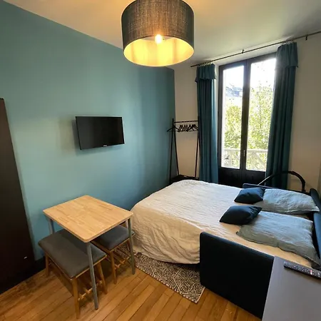 Furnished Downtown Aix Les Bains 102 公寓